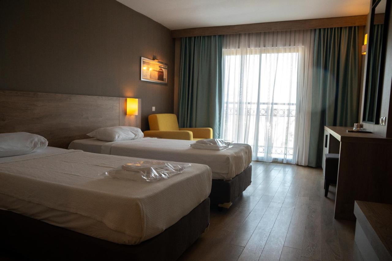 Lucida Beach Hotel Çamyuva Kültér fotó