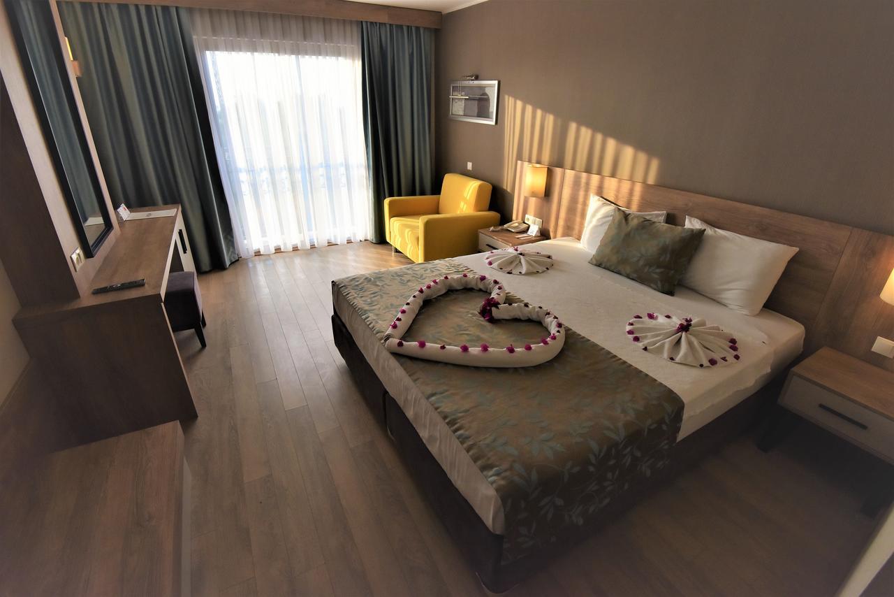 Lucida Beach Hotel Çamyuva Kültér fotó