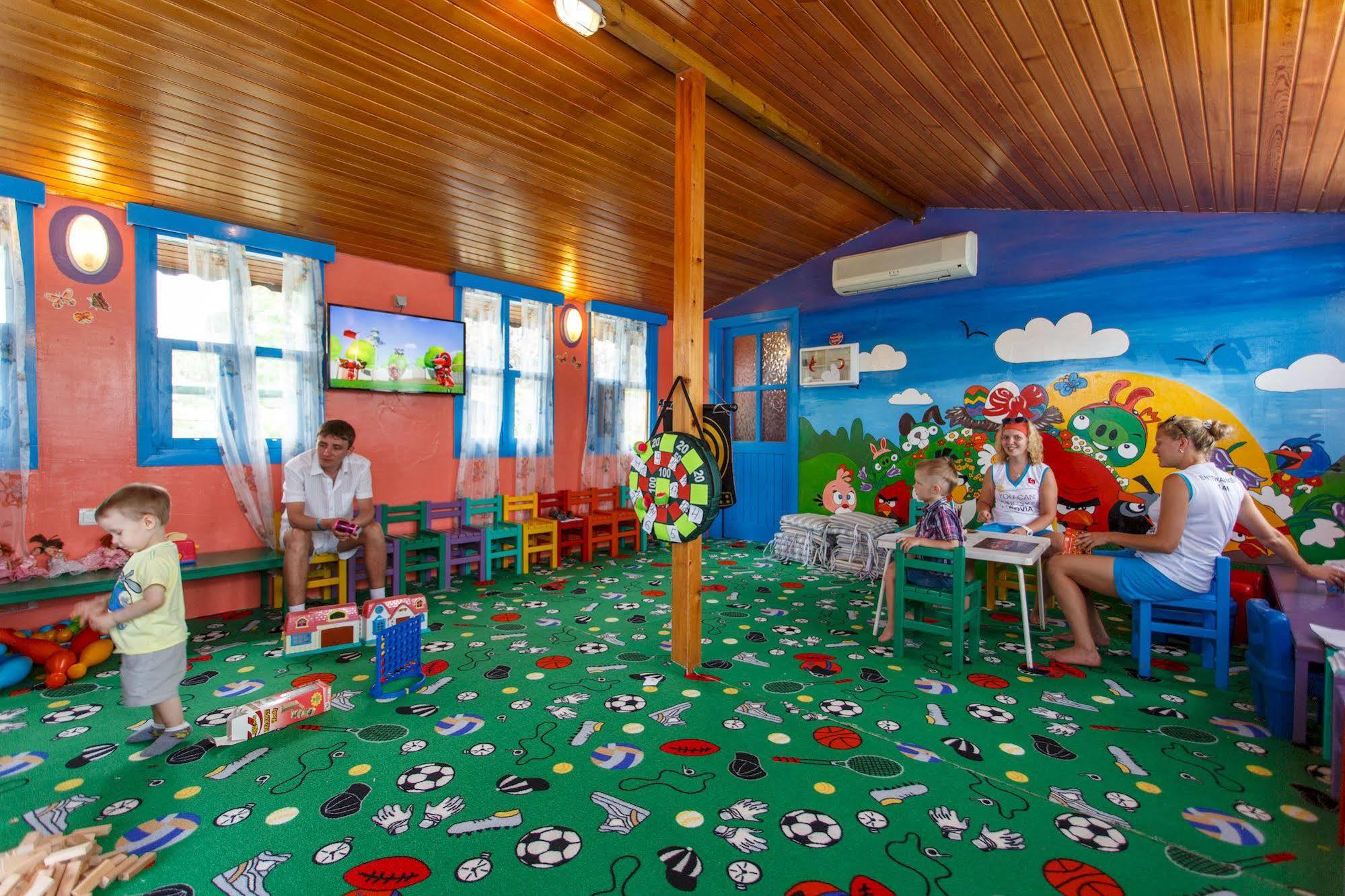 Lucida Beach Hotel Çamyuva Kültér fotó