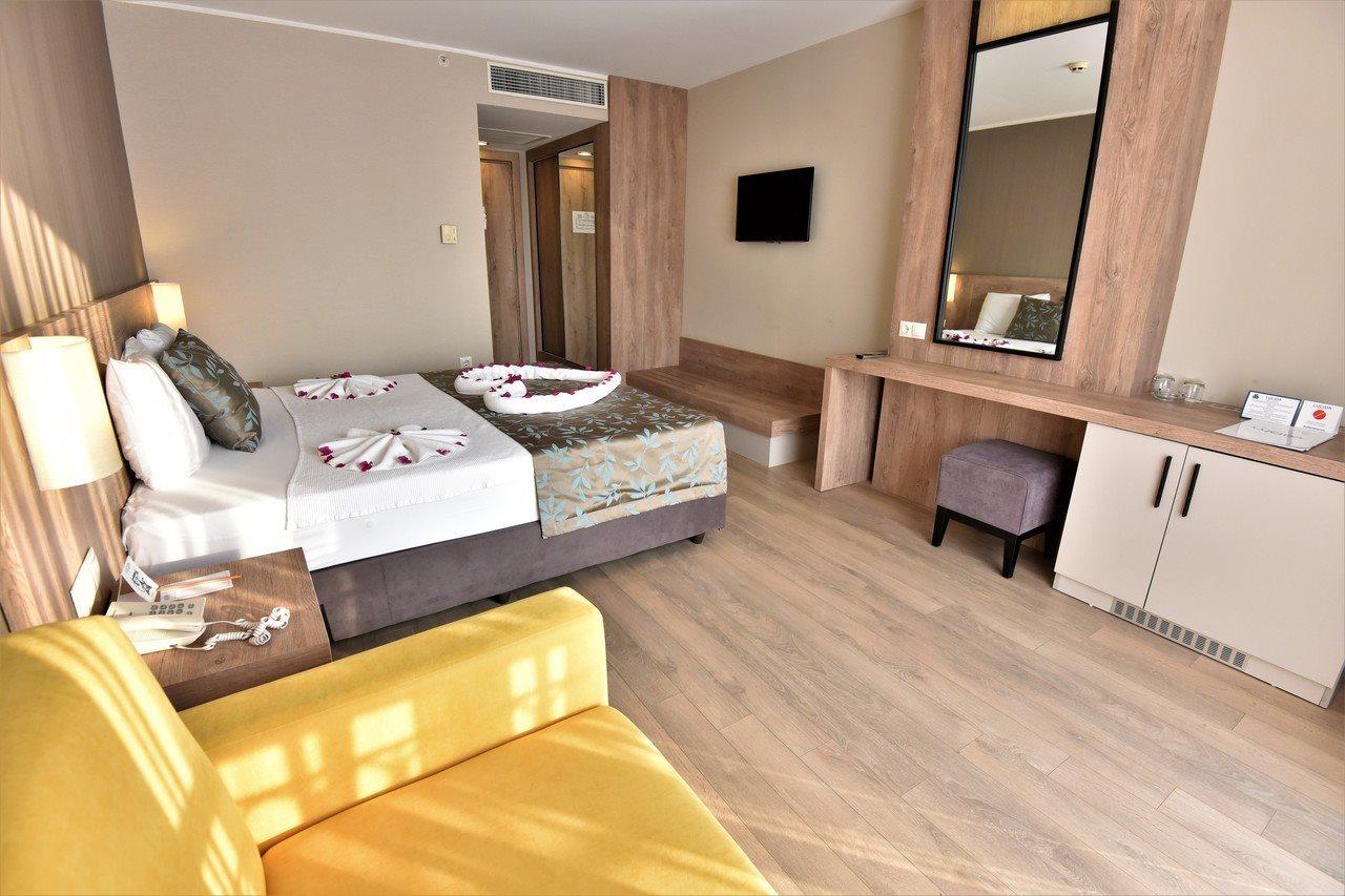 Lucida Beach Hotel Çamyuva Kültér fotó